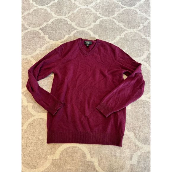 Club Room Other - Cashmere club room luxury 100% cashmere vneck sweater size small